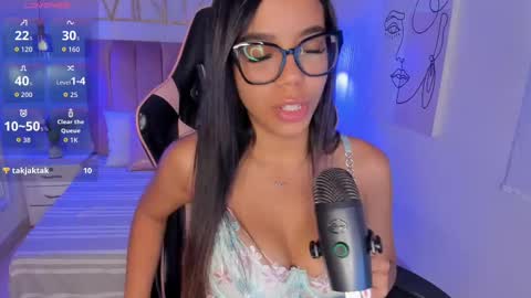 Sophie Hill  online show from September 15, 8:43 pm