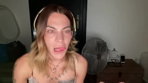 SophiaAt40 online show from June 18, 7:52 pm