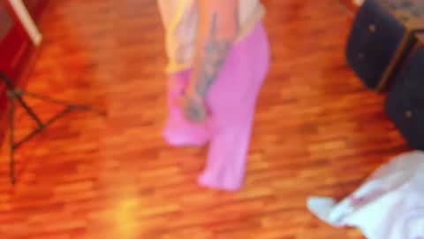 sophiamiller6 online show from April 1, 1:41 pm