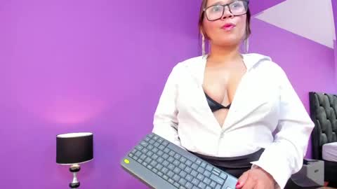 Sophia online show from April 12, 9:08 pm