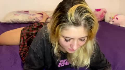 Sofi online show from April 10, 10:25 pm