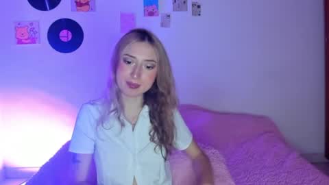 Sophie online show from March 27, 6:19 am