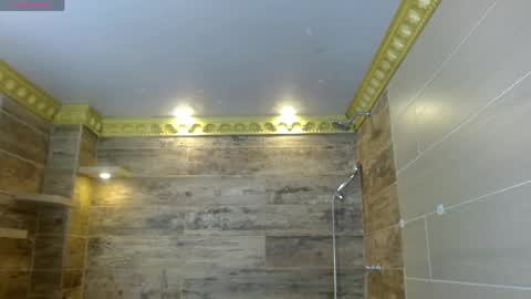 S O P H I E online show from April 18, 7:58 pm