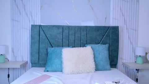 Sophie  online show from February 6, 10:23 pm