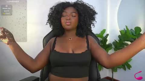 Sophie online show from April 21, 2:35 pm