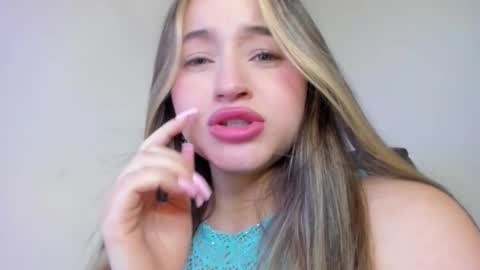 sophie_spencer1 online show from January 10, 3:12 am