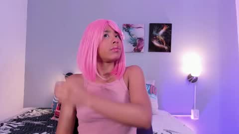 sophie_w1 online show from November 10, 12:19 pm