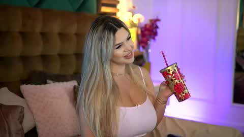 Sophie online show from September 27, 6:11 am