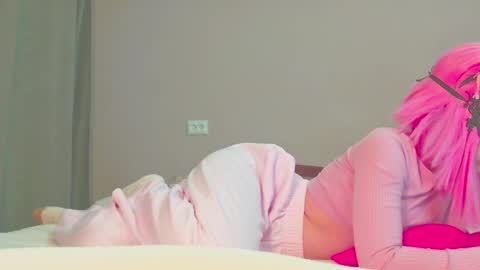 ShopieChan69 online show from November 14, 5:15 pm