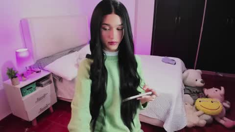 Snapshot of sophiecornett chatting on September 17, 1:20 am    online show from September 17, 1:20 am