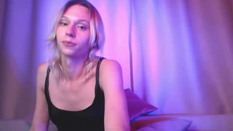 sophiediamond_x online show from October 9, 6:13 pm