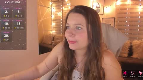 Sophie  online show from March 18, 1:17 pm