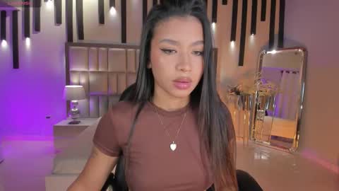 Sophie Houston online show from January 14, 4:09 am