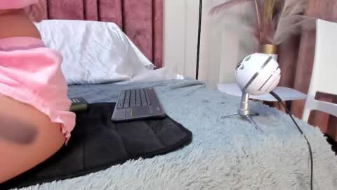 Sophie Johns online show from January 10, 7:41 pm