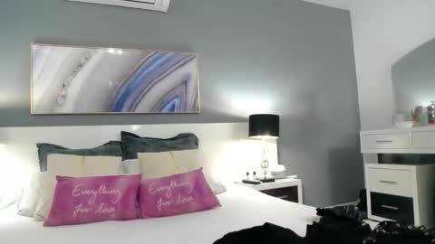 Sophie online show from November 13, 6:43 pm