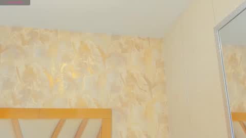 Sophie online show from March 15, 2:31 pm