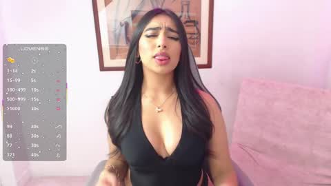 Snapshot of sophielambert_ chatting on October 12, 4:16 am Sophie online show from October 12, 4:16 am