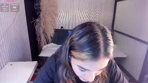 sophiewatson_ online show from June 22, 2:02 pm