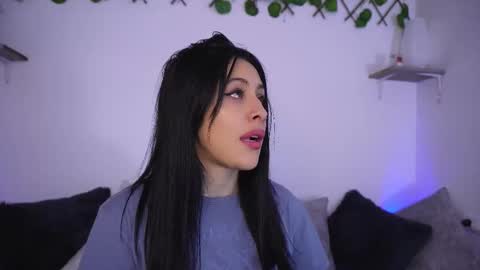 Sophiie online show from November 19, 11:31 am