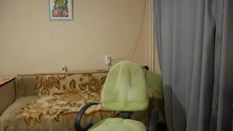 Snapshot of sophilorens chatting on December 27, 5:37 pm Sophi online show from December 27, 5:37 pm