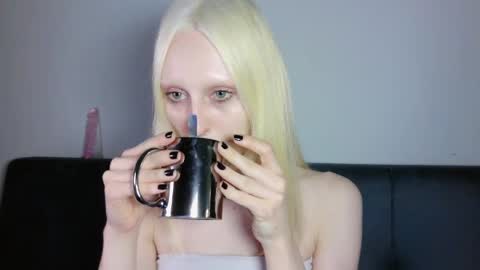 sora999999999 online show from March 26, 7:30 pm