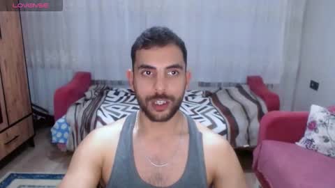 luis online show from February 7, 10:13 pm