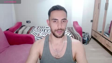 luis online show from February 20, 10:56 pm