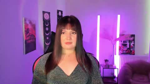 Jennie online show from April 20, 3:26 pm