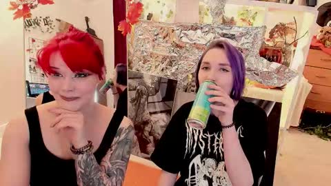 Leah online show from November 19, 10:52 pm