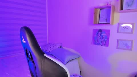 soy_gabrielaa online show from May 23, 1:18 pm