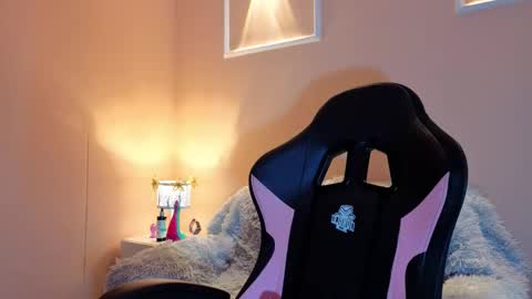 sheila smitt  online show from October 20, 6:13 pm