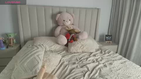 Adeline independent model online show from January 27, 6:08 am