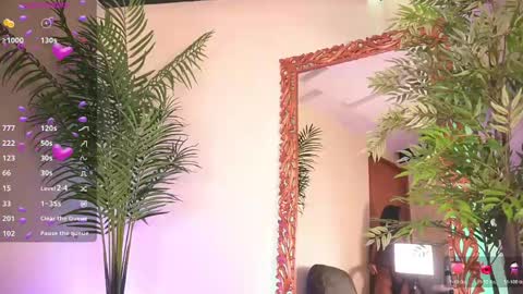 Juliana online show from April 23, 3:36 am