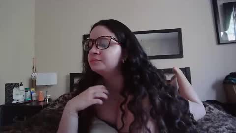 Soyoceanne online show from May 17, 3:54 pm