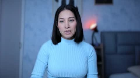 brisa  s online show from October 25, 3:45 pm