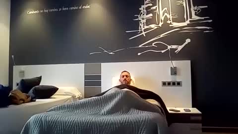 Manu  online show from September 29, 4:50 pm