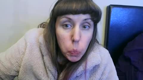 Tip 1 token  Follow me on instagram  Sparkle pinuppp online show from January 25, 9:04 am