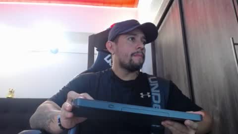     online show from January 12, 5:14 am