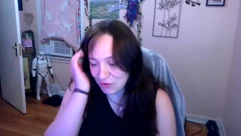 Snapshot of spawnofademon chatting on October 13, 8:27 am spawnofademon online show from October 13, 8:27 am