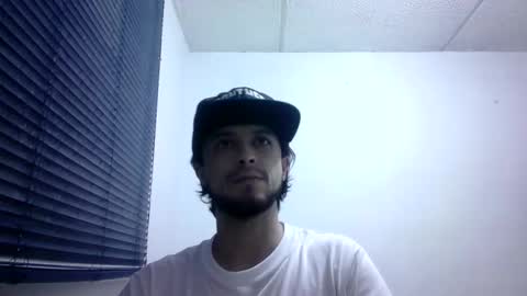 sperm_donor94 online show from April 4, 3:57 am