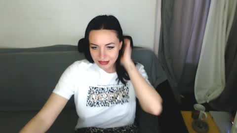 Carla online show from April 7, 3:58 pm