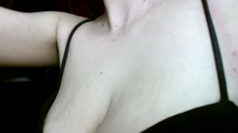 Snapshot of splashh_queen317 chatting on October 23, 8:27 am Daddy His Splash Queen online show from October 23, 8:27 am