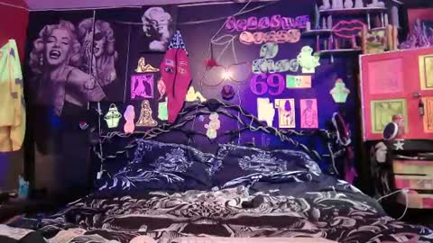 Daddy  His Splash Queen online show from April 19, 1:28 am