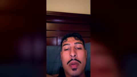 spooky8bah836704 online show from May 3, 10:05 pm