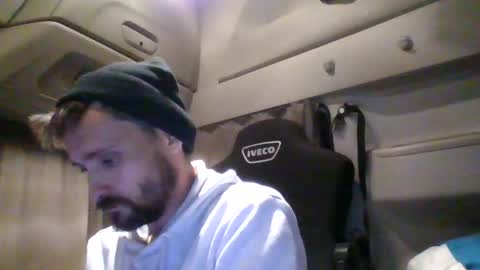 spyco82 online show from January 28, 5:46 pm