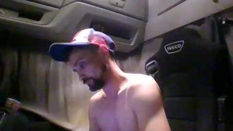 spyco82 online show from November 20, 7:11 pm