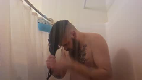 Snapshot of squ1rtl3cb chatting on February 6, 8:23 pm squ1rtl3cb online show from February 6, 8:23 pm