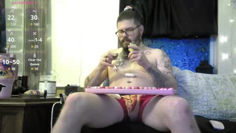 Snapshot of squ1rtl3cb chatting on January 4, 11:22 am squ1rtl3cb online show from January 4, 11:22 am