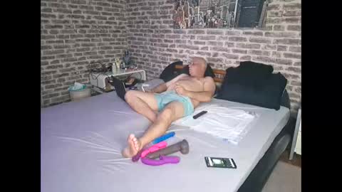 squirtpassion1 online show from April 10, 8:24 pm