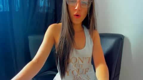 Tati online show from March 3, 2:39 pm